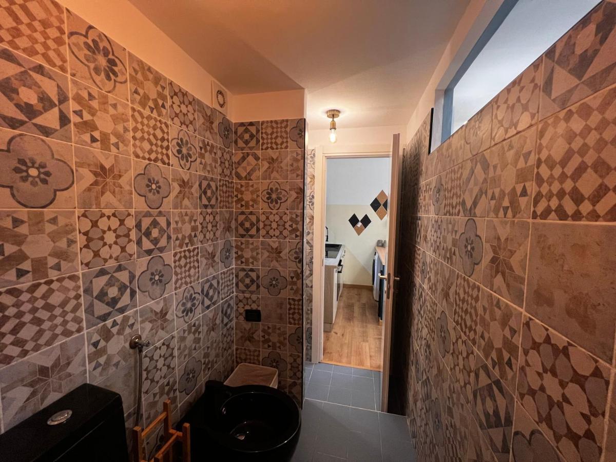 Regina Milano Ai Navigli - Sky Tv, Wifi And Breakfast Box Apartment Exterior photo