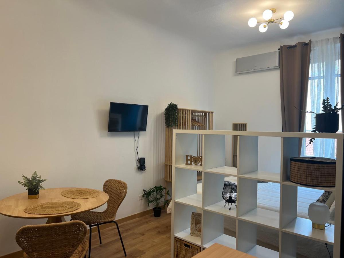 Regina Milano Ai Navigli - Sky Tv, Wifi And Breakfast Box Apartment Exterior photo