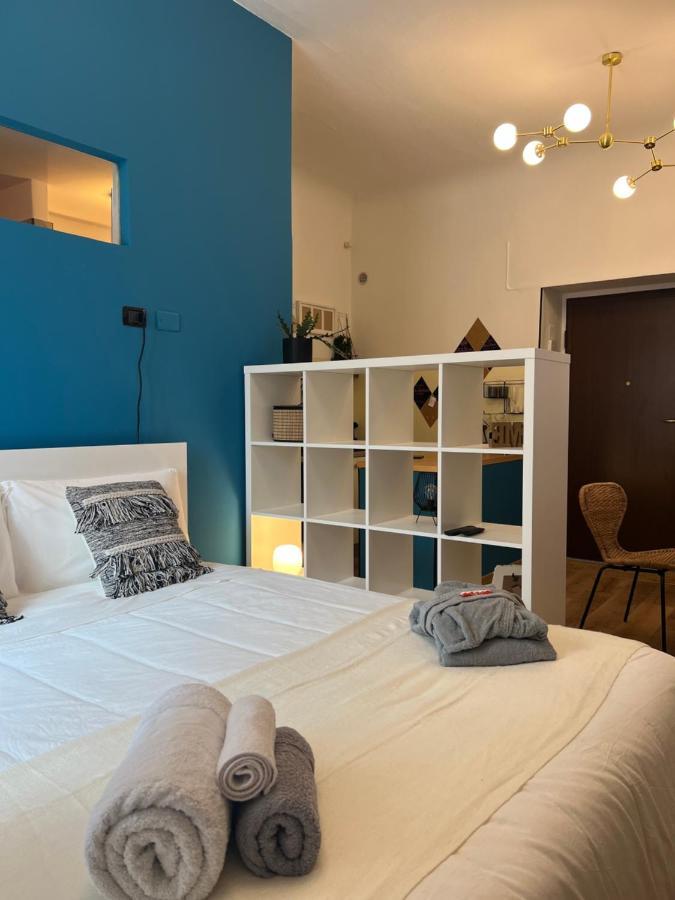 Regina Milano Ai Navigli - Sky Tv, Wifi And Breakfast Box Apartment Exterior photo